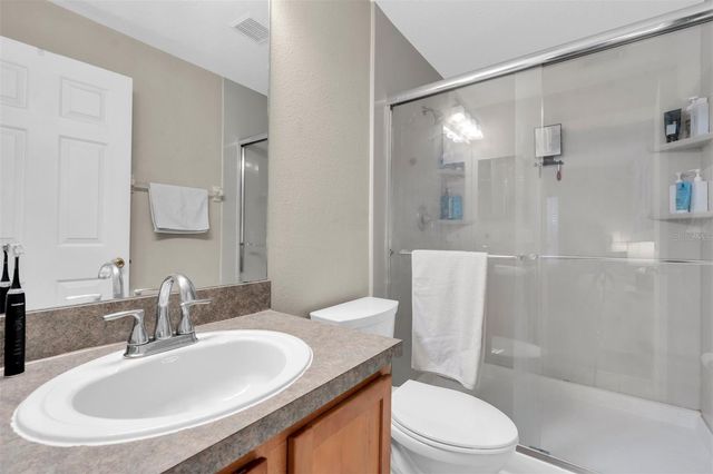 9548 CHARLESBERG DRIVE, Tampa, FL 33635
