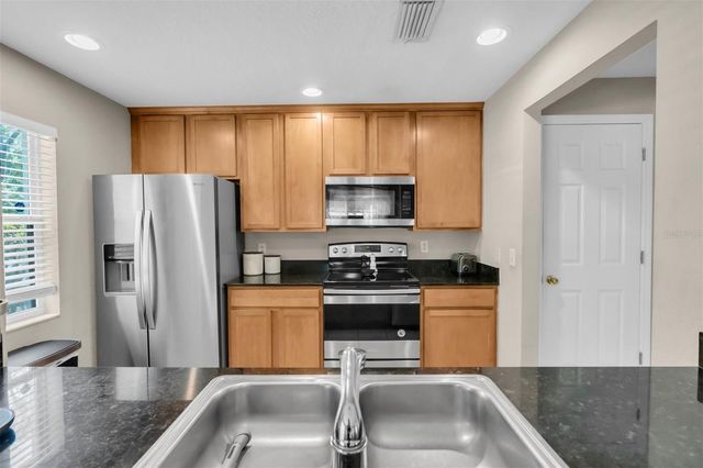 9548 CHARLESBERG DRIVE, Tampa, FL 33635