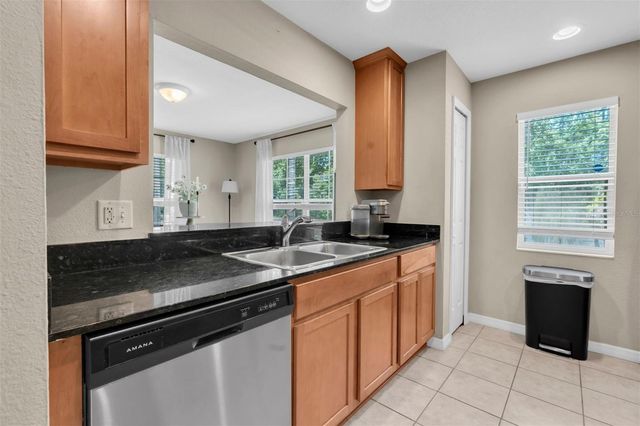9548 CHARLESBERG DRIVE, Tampa, FL 33635