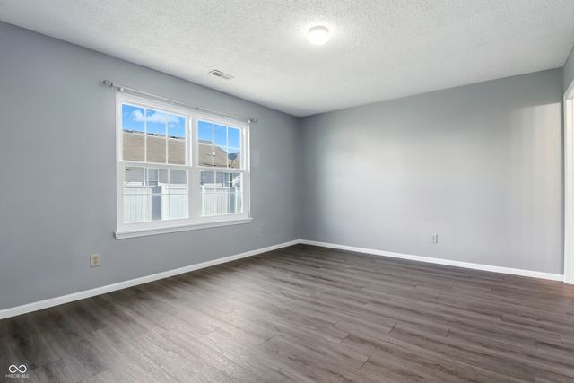 6702 Greendale Lane, Indianapolis, IN 46241