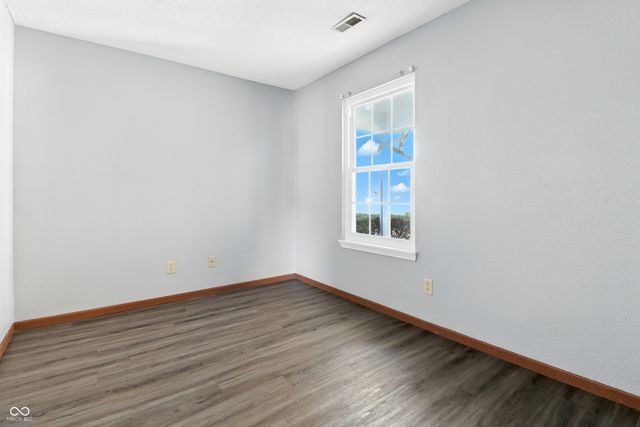 6702 Greendale Lane, Indianapolis, IN 46241