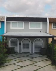 6832 W 2nd Ct, Hialeah, FL 33014