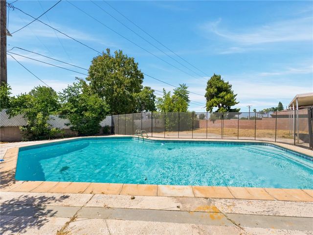 25815 Holly Vista Boulevard, San Bernardino, CA 92404