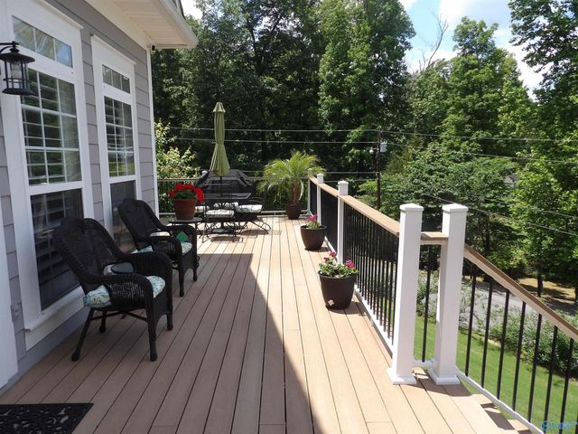 2760 Signal Point Road, Guntersville, AL 35976