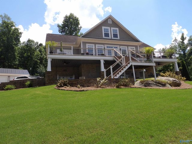 2760 Signal Point Road, Guntersville, AL 35976