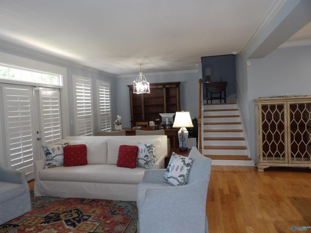 2760 Signal Point Road, Guntersville, AL 35976
