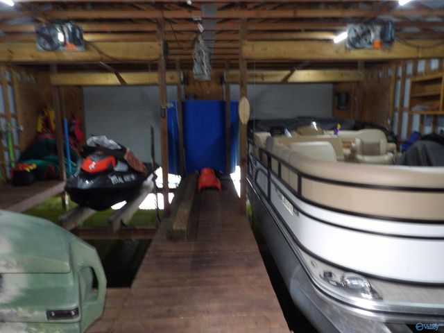 2760 Signal Point Road, Guntersville, AL 35976