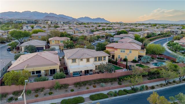 10507 Ardsley Lane, Las Vegas, NV 89135