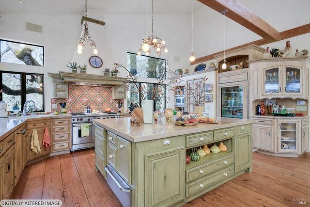 2395 Pickett Rd, Calistoga, CA 94515