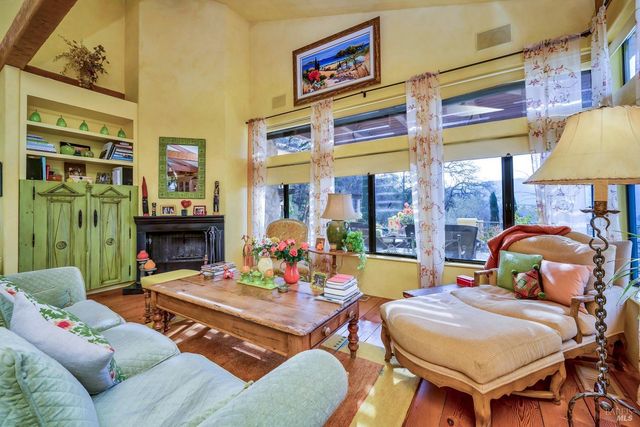 2395 Pickett Rd, Calistoga, CA 94515