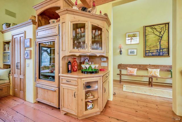 2395 Pickett Rd, Calistoga, CA 94515