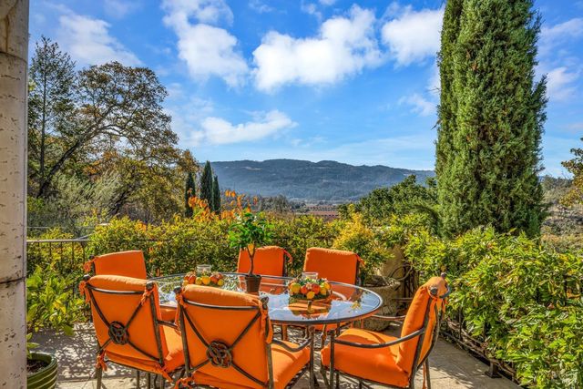 2395 Pickett Rd, Calistoga, CA 94515