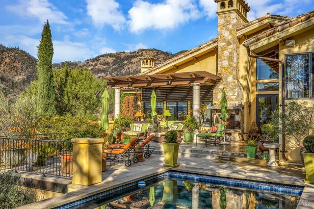 2395 Pickett Rd, Calistoga, CA 94515