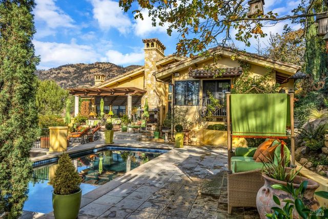 2395 Pickett Rd, Calistoga, CA 94515