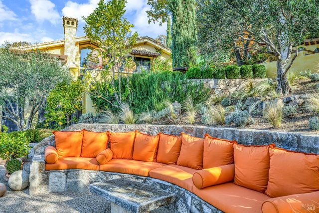 2395 Pickett Rd, Calistoga, CA 94515