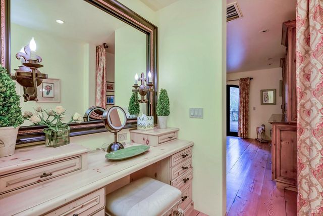 2395 Pickett Rd, Calistoga, CA 94515