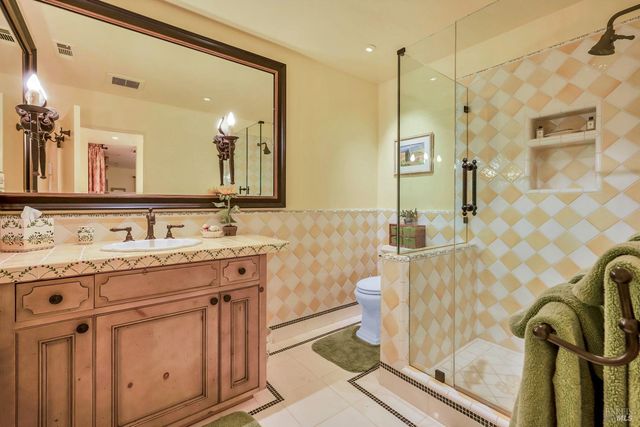 2395 Pickett Rd, Calistoga, CA 94515