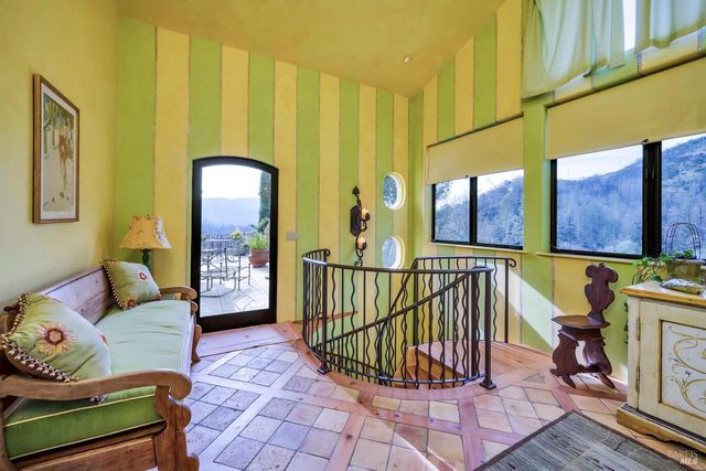 2395 Pickett Rd, Calistoga, CA 94515