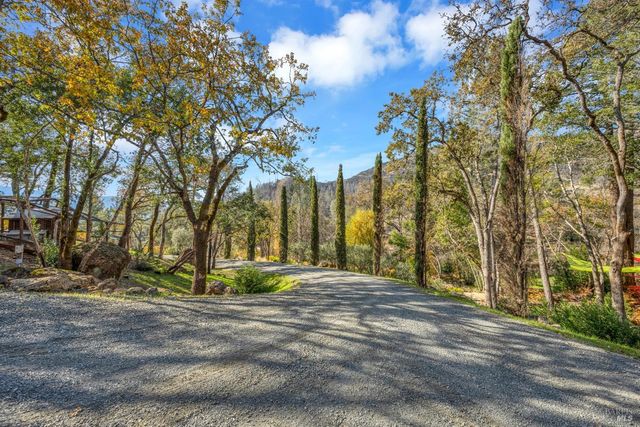2395 Pickett Rd, Calistoga, CA 94515