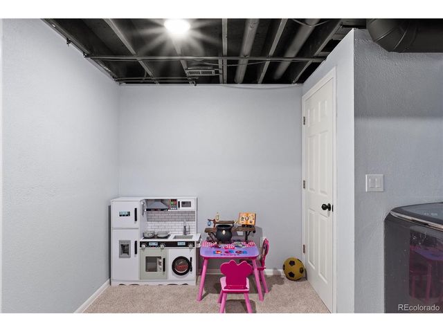 11730 Oakland Dr, Commerce City, CO 80640