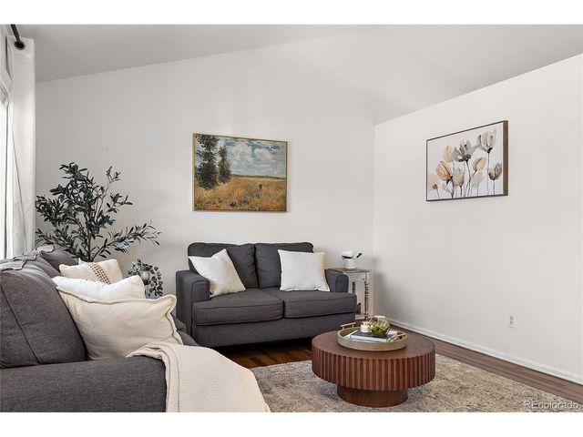 11730 Oakland Dr, Commerce City, CO 80640