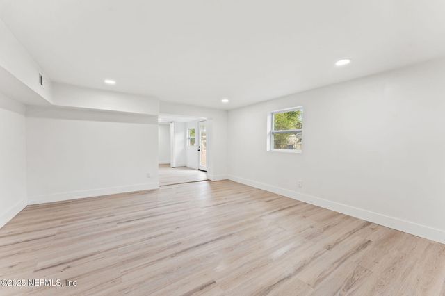 9621 ABERDARE Avenue W, Jacksonville, FL 32208