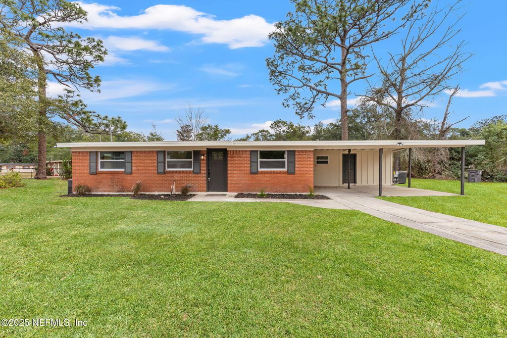 9621 ABERDARE Avenue W, Jacksonville, FL 32208