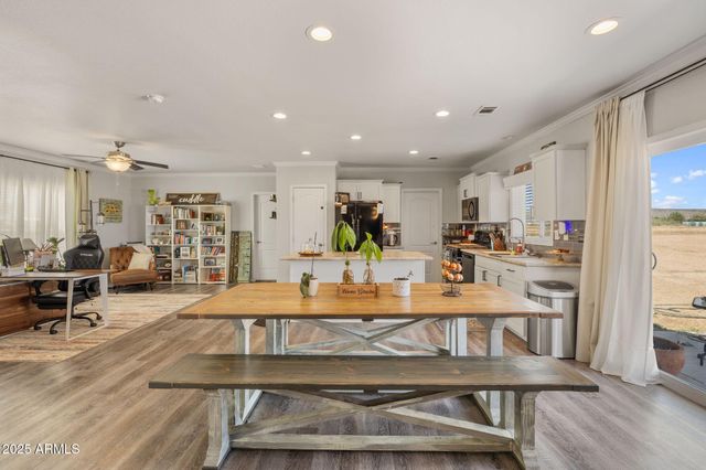 25221 N MITCHELL Road, Paulden, AZ 86334