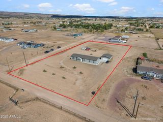 25221 N MITCHELL Road, Paulden, AZ 86334