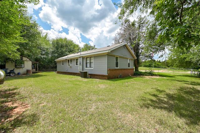 13050 S Pine Street, Edmond, OK 73034