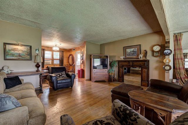 13050 S Pine Street, Edmond, OK 73034