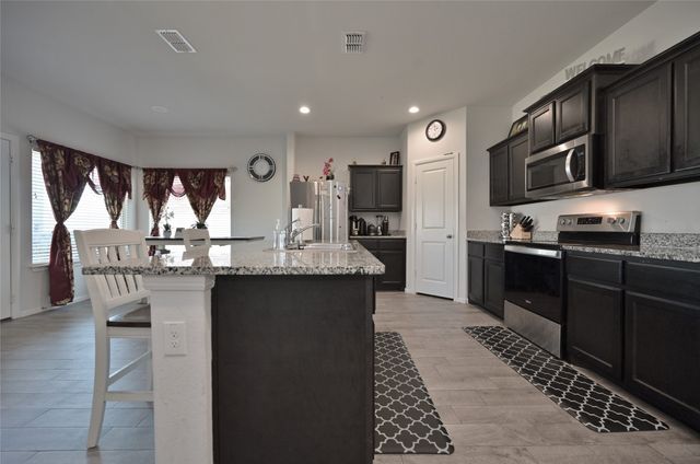 632 Blacktail Drive, Fort Worth, TX 76131