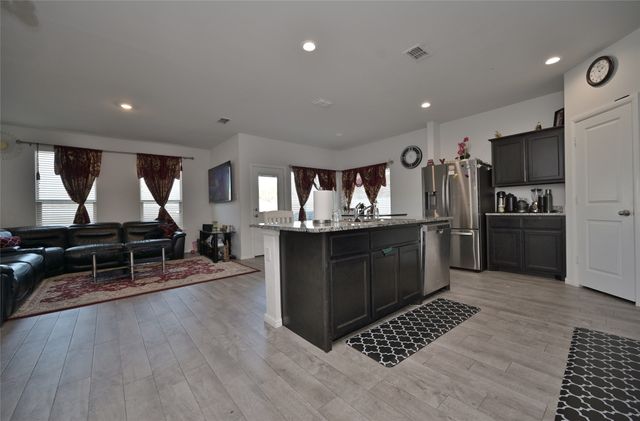 632 Blacktail Drive, Fort Worth, TX 76131