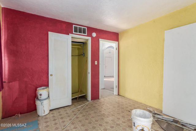 3649 S Bronson Avenue, Tucson, AZ 85713