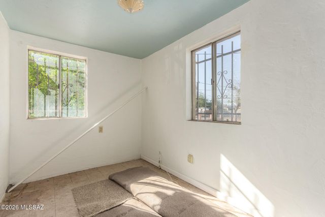 3649 S Bronson Avenue, Tucson, AZ 85713