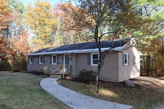 24 Ponemah Road, Amherst, NH 03031
