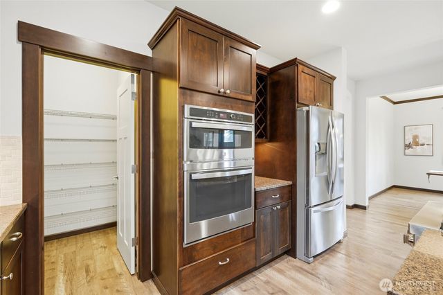 9002 185th Place SE, Snohomish, WA 98296