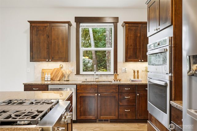 9002 185th Place SE, Snohomish, WA 98296