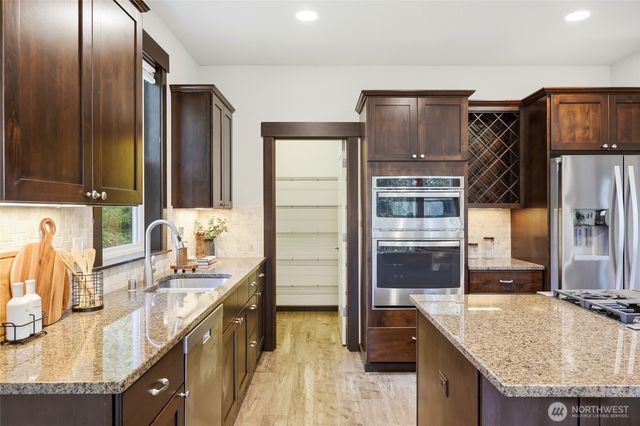 9002 185th Place SE, Snohomish, WA 98296