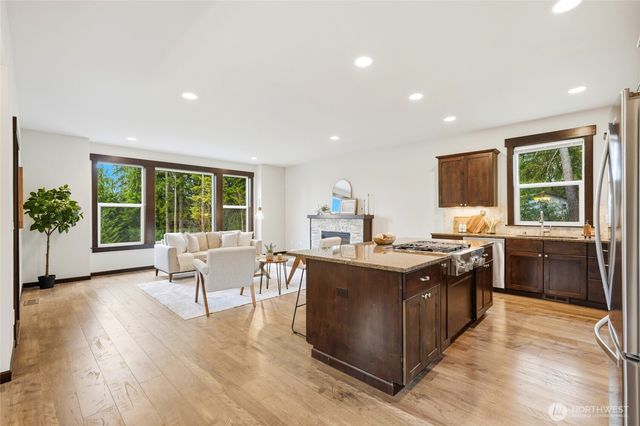 9002 185th Place SE, Snohomish, WA 98296