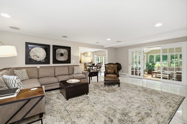 10 Donnelly Drive, Medfield, MA 02052