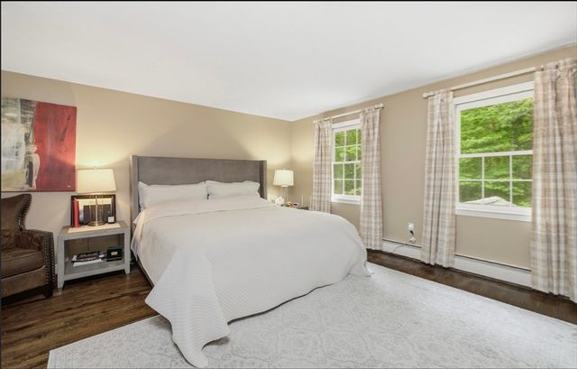 10 Donnelly Drive, Medfield, MA 02052