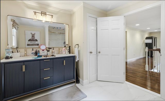 10 Donnelly Drive, Medfield, MA 02052
