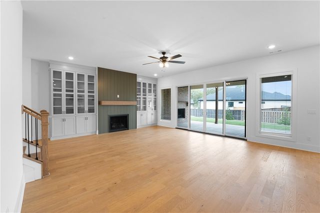 4201 S 88 Street, Bentonville, AR 72713