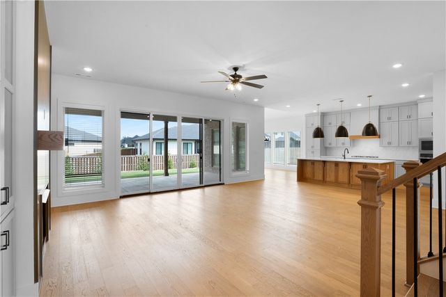 4201 S 88 Street, Bentonville, AR 72713