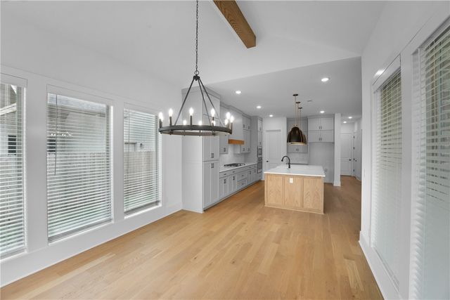 4201 S 88 Street, Bentonville, AR 72713