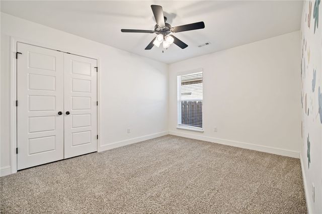 6007 NW Hoover Street, Bentonville, AR 72713