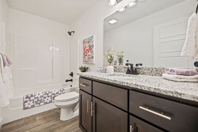 6007 NW Hoover Street, Bentonville, AR 72713