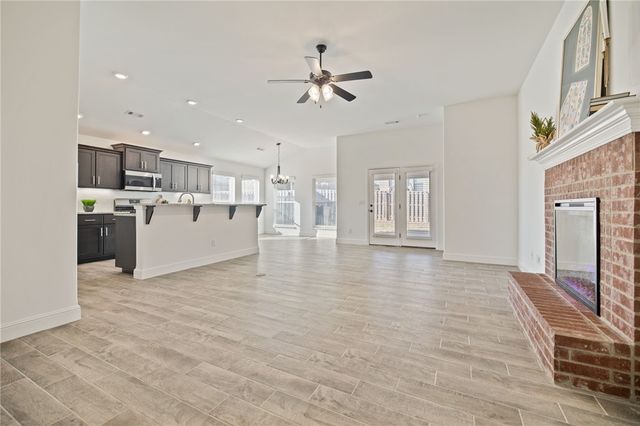 6007 NW Hoover Street, Bentonville, AR 72713