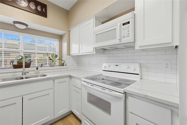 3550 Country Square Drive 505, Carrollton, TX 75006